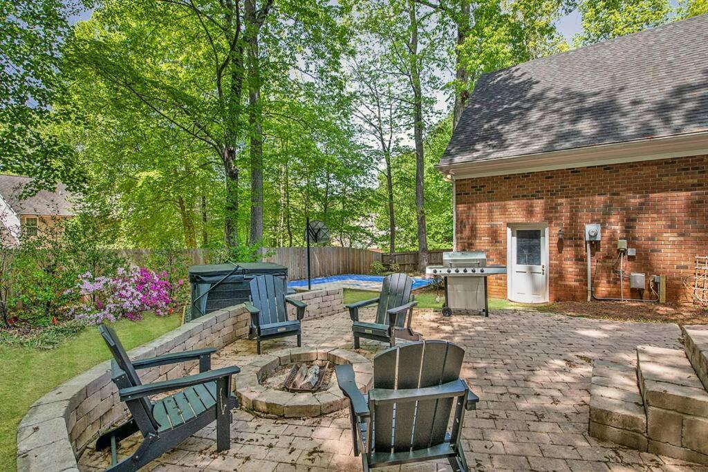 Hottub, Firepit, Basketball, 15 Min To Sedgefield Гринсборо Экстерьер фото